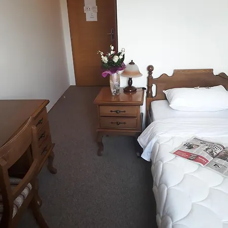 Cetojevic Hotel 3*